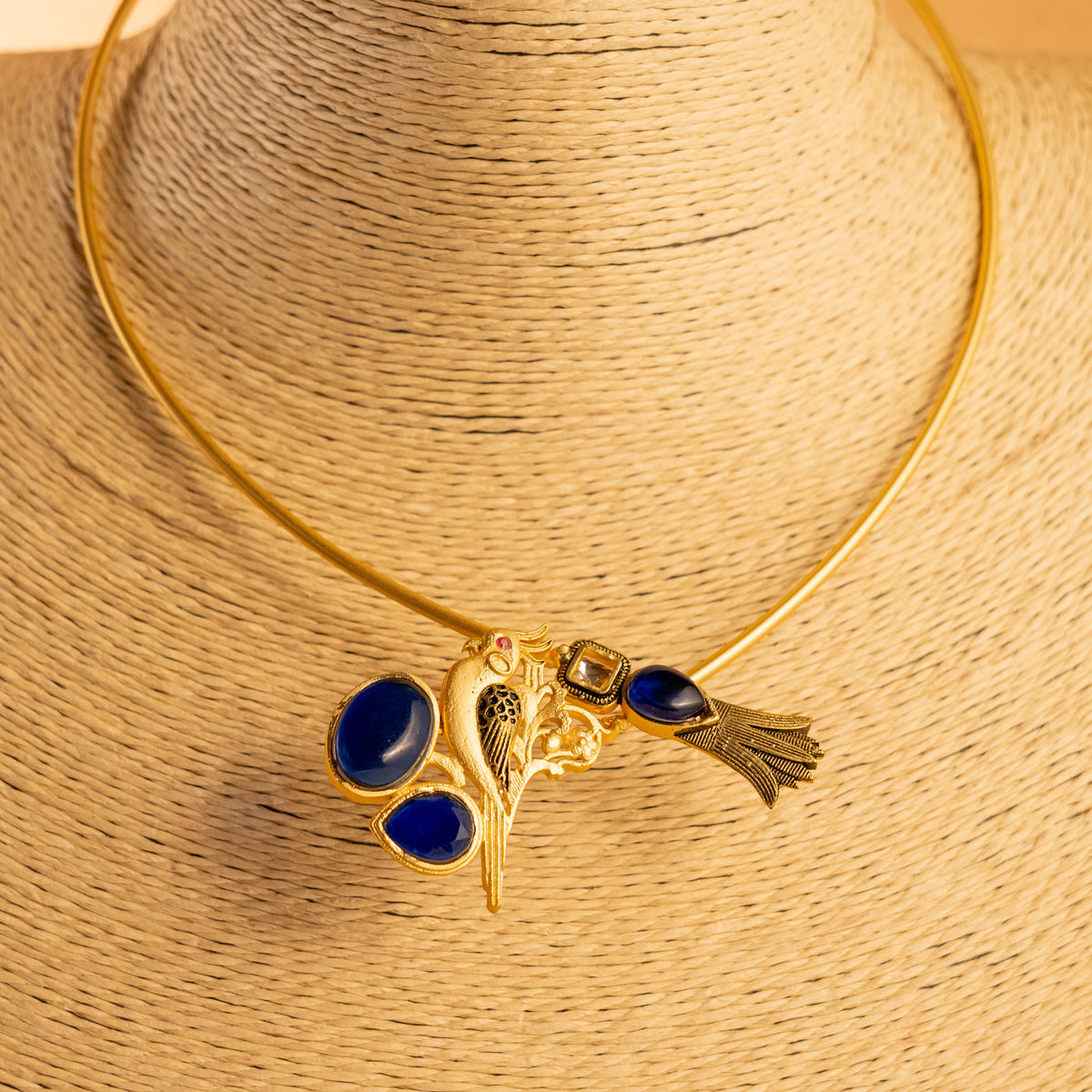 ANUHA HANDMADE HAND HAMMERED ANTIQUE NECKPIECE/NECKLACE/HASLI NL18