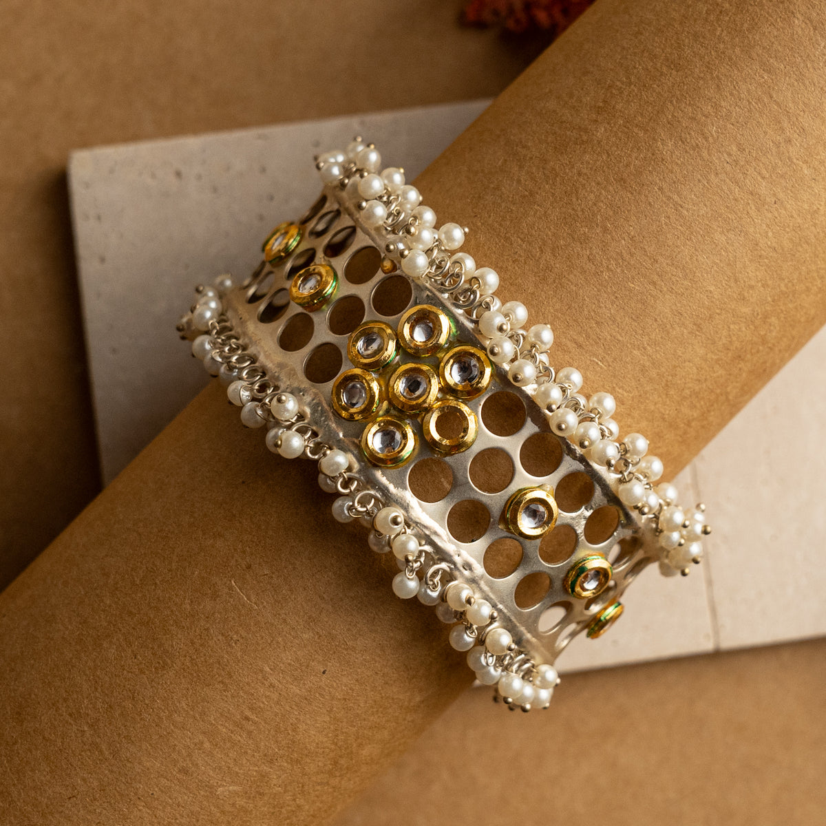 RIHANA HAND HAMMERED AND HANDMADE TONED CLASSIC STONE BRACELETS BR57