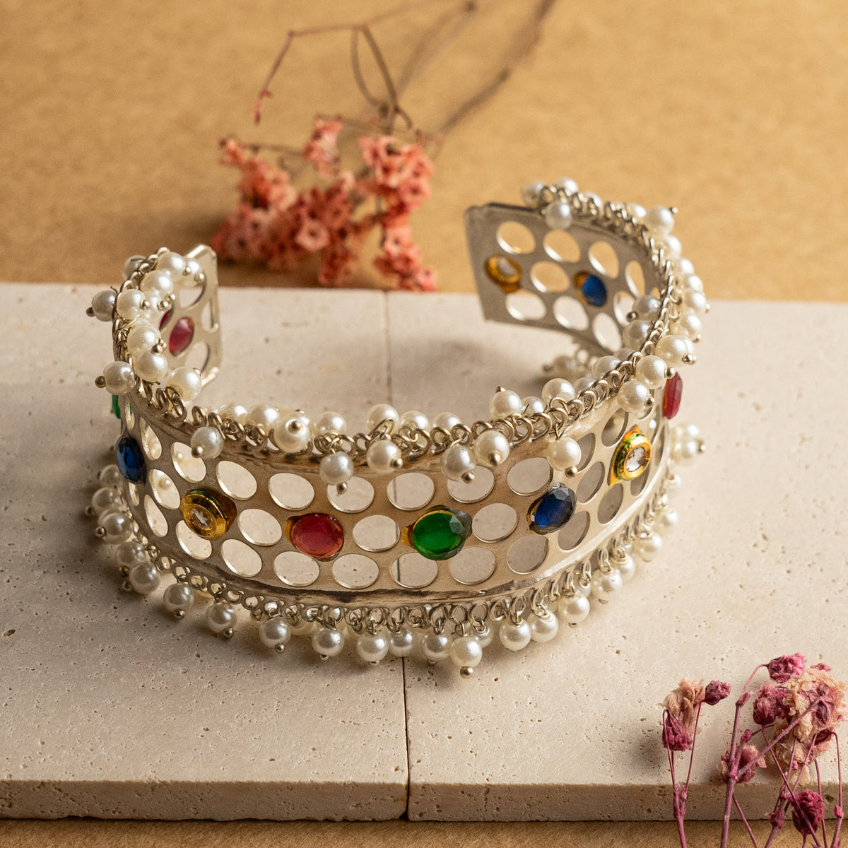 NEETU HAND HAMMERED AND HANDMADE GOLD TONED CLASSIC STONE BRACELETS BR58