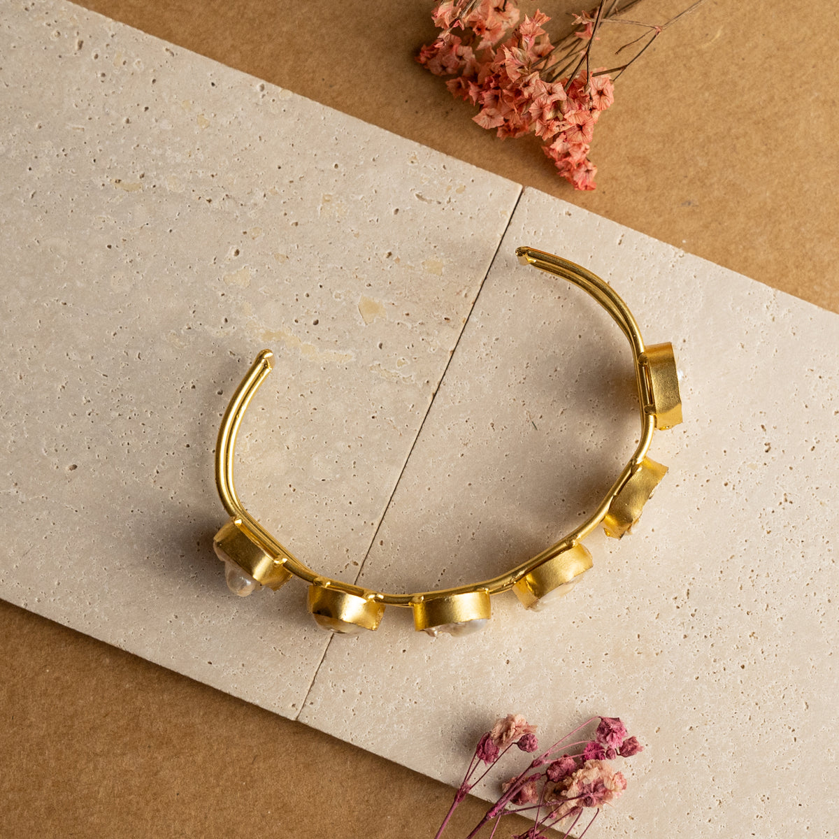 MINA  HAND HAMMERED AND HANDMADE GOLD TONED CLASSIC MOP BRACELETS BR35