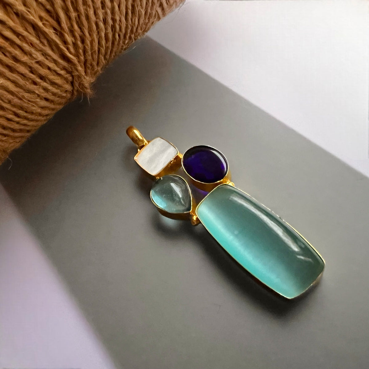 EVELYN HANDMADE BIJOUX PREMIUM AND BIJOUX EXCLUSIVE HASLI CH476