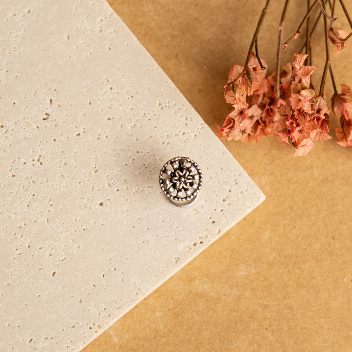 AAROHI PIERCED NOSE STUDS NS61