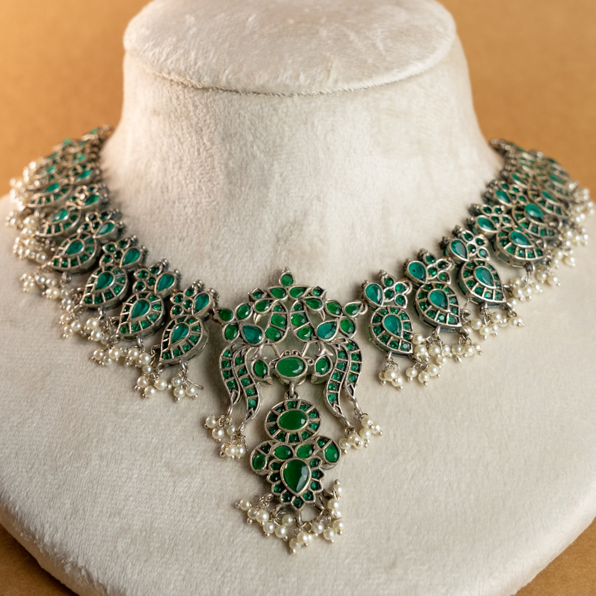 VARDHANA FAUX SILVER PREMIUM SEMI HANDMADE NECKLACE WITH EARRINGS NL127