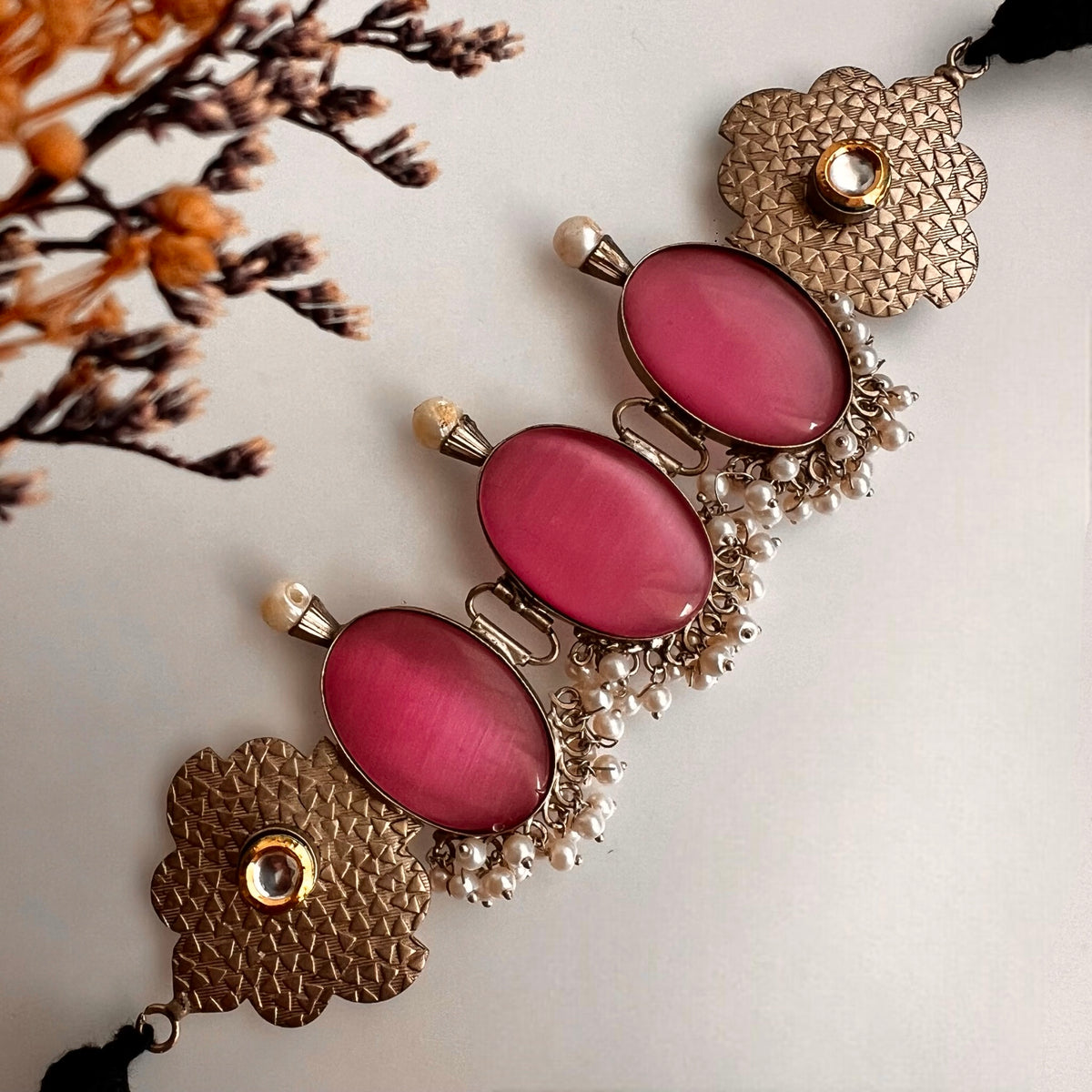 KATHIRA BIJOUX PREMIUM AND EXCLUSIVE HANDMADE CHOKER WITH EARRINGS CH60