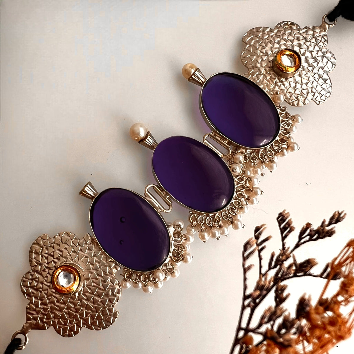 KATHIRA BIJOUX PREMIUM AND EXCLUSIVE HANDMADE CHOKER WITH EARRINGS CH60