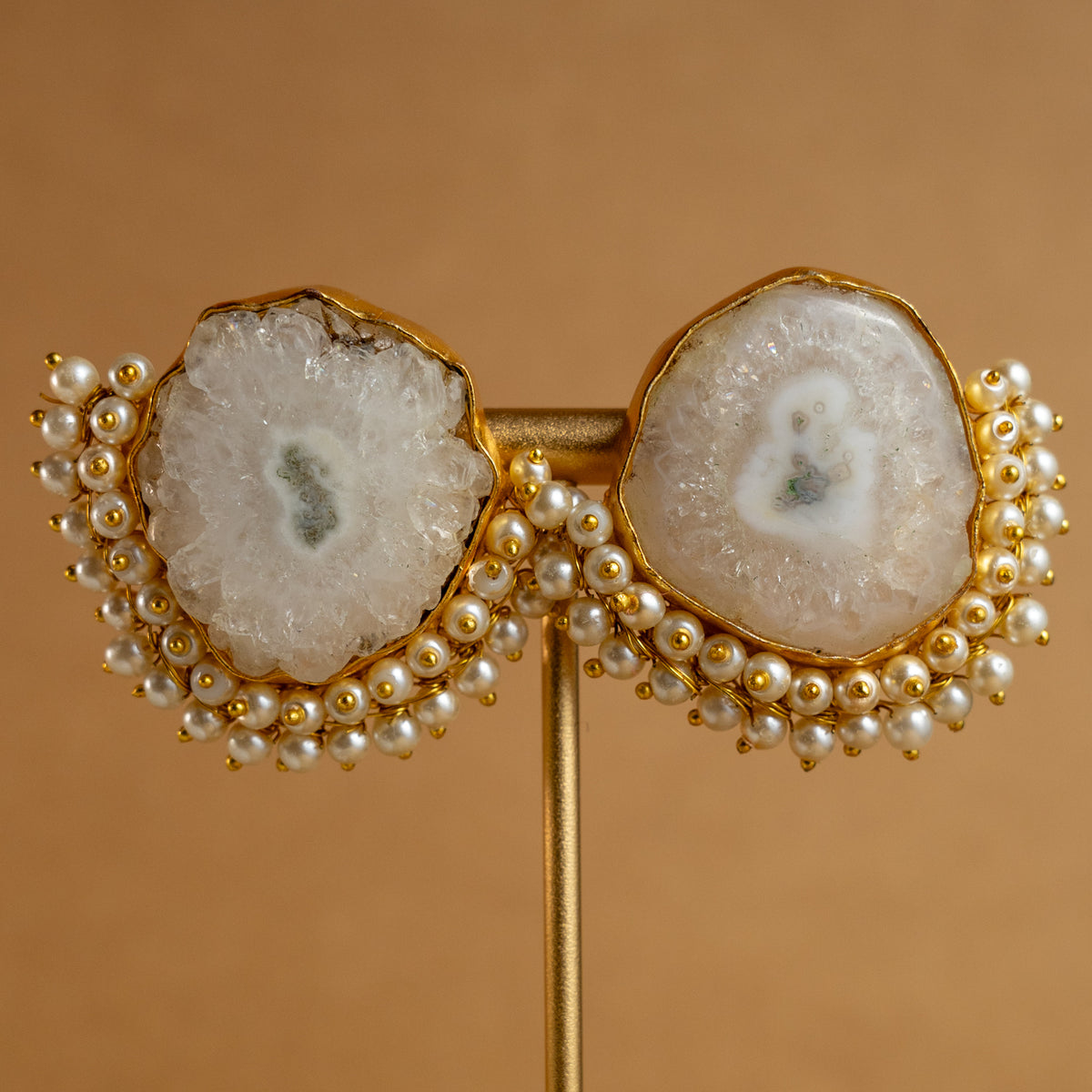 AINARA NATURAL AGATE STONE HANDMADE CHOKER ,EARRINGS ,BRACELET AND STUD CH316