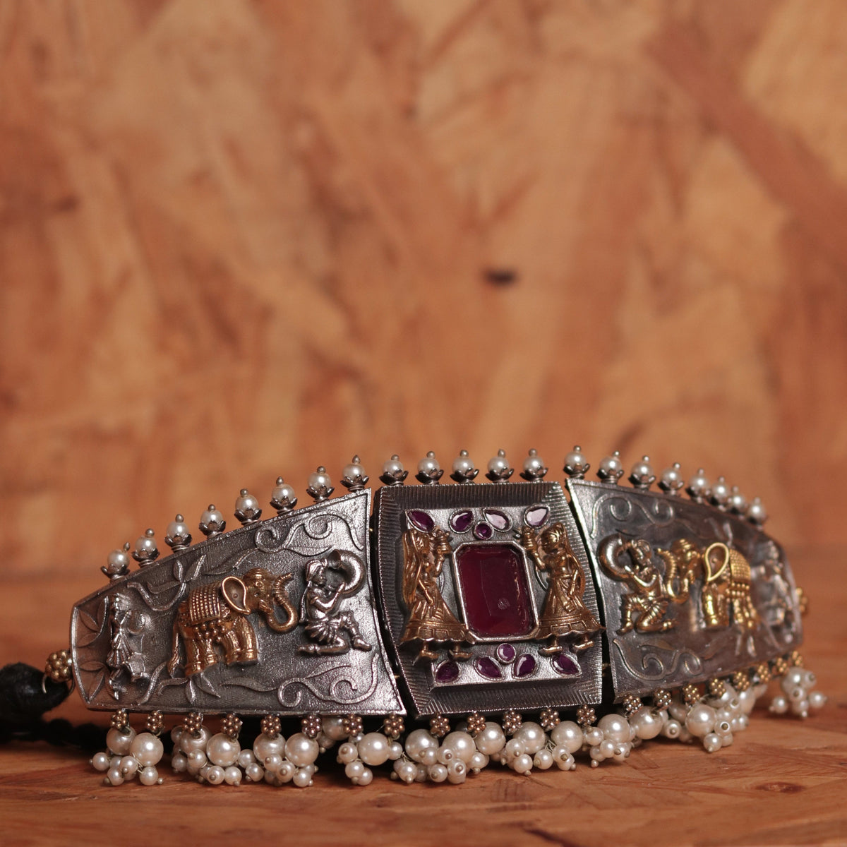 SUGIR BIJOUX PREMIUM DUAL TONED SEMI HANDMADE CHOKER WITH EARRINGS CH69