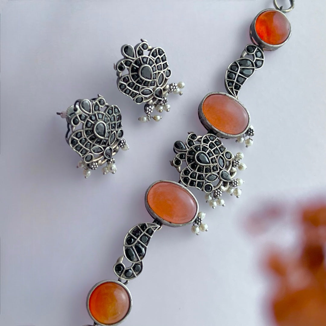 NARUMUGAIYA BIJOUX PREMIUM AND EXCLUSIVE RUSTIC HANDMADE CHOKER WITH EARRINGS CH300