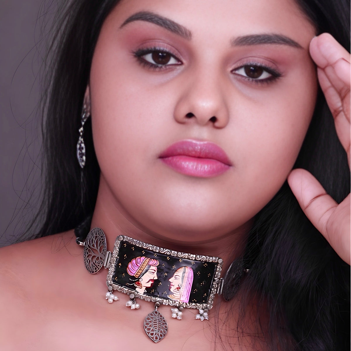 NIRVANA HANDPAINTED HANDMADE RAW AND RUSTIC CHOKER / NECKPIECE WITH EARRINGS CH53