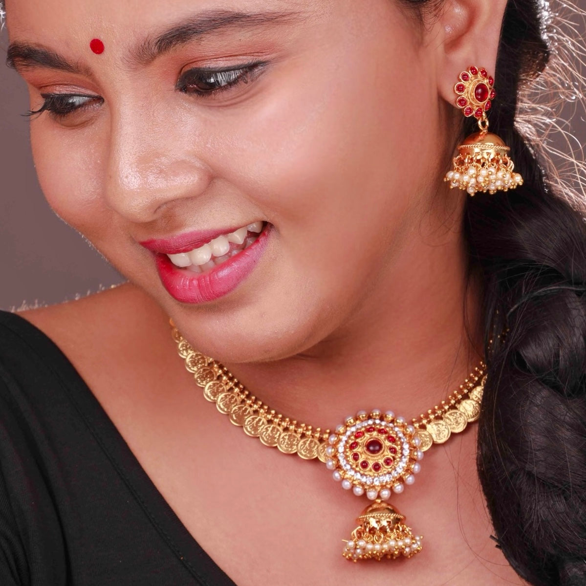 RUBY GOLD TONED CHOKER WITH EARRINGS CH328