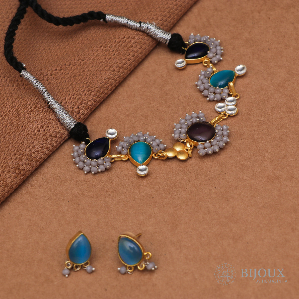 QUEENS BIJOUX HANDMADE MONALISA MINIMALIST CHOKER WITH EARRINGS CH46