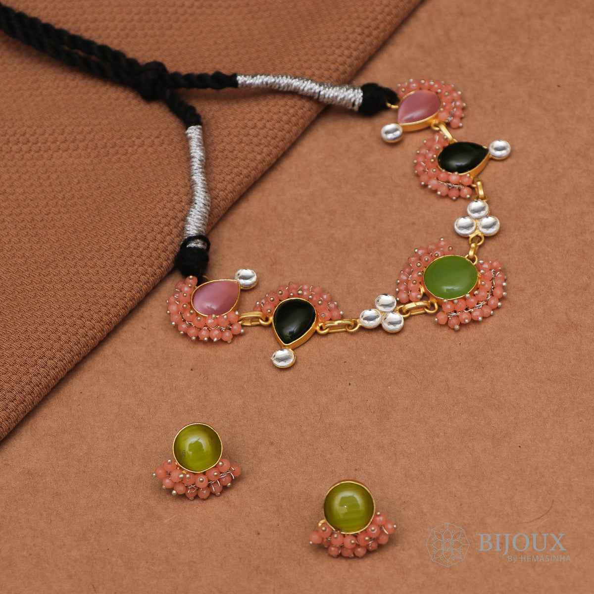 QUEENS BIJOUX HANDMADE MONALISA MINIMALIST CHOKER WITH EARRINGS CH46