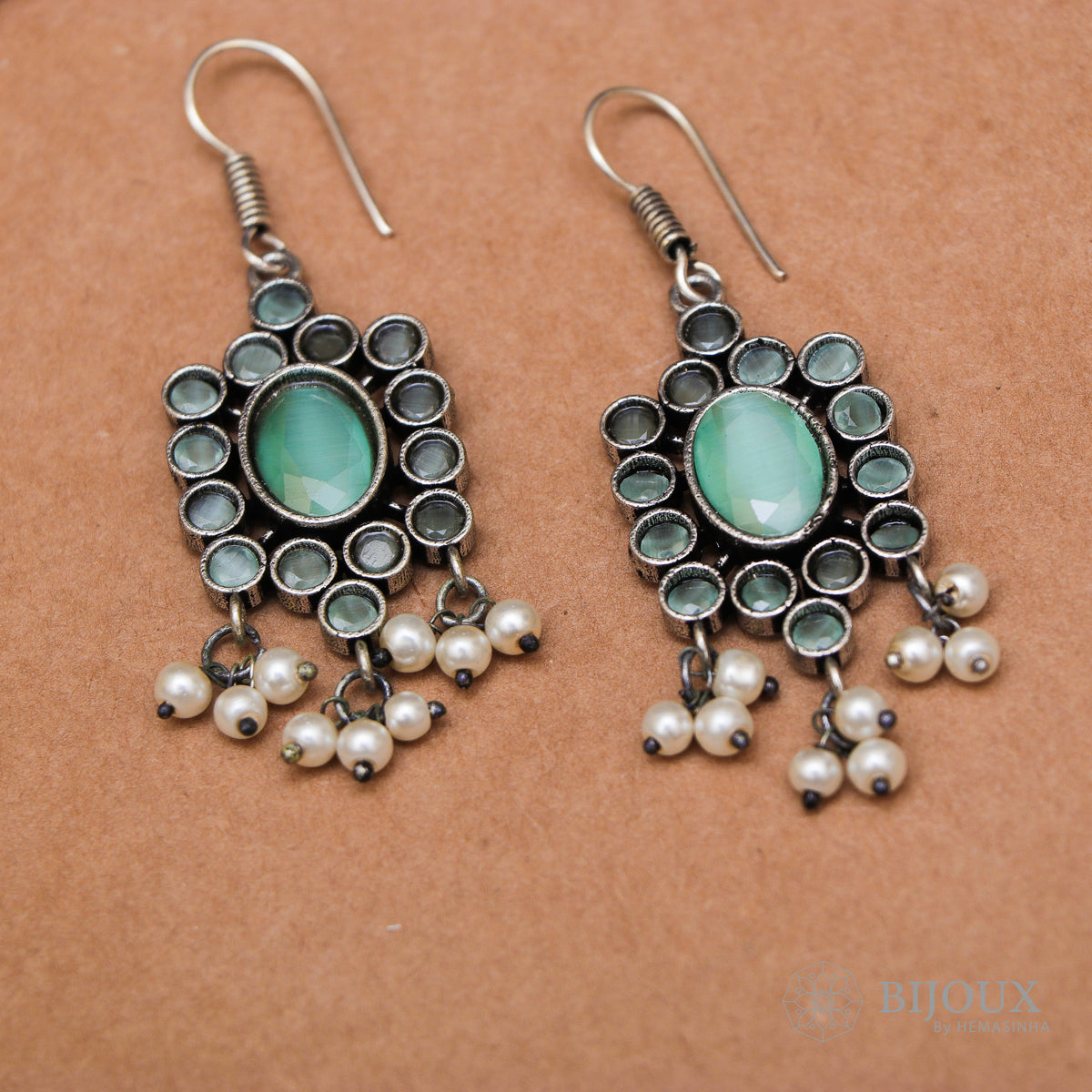 RIYAYA BIJOUX PREMIUM SEMI HANDMADE CHOKER WITH EARRINGS CH62