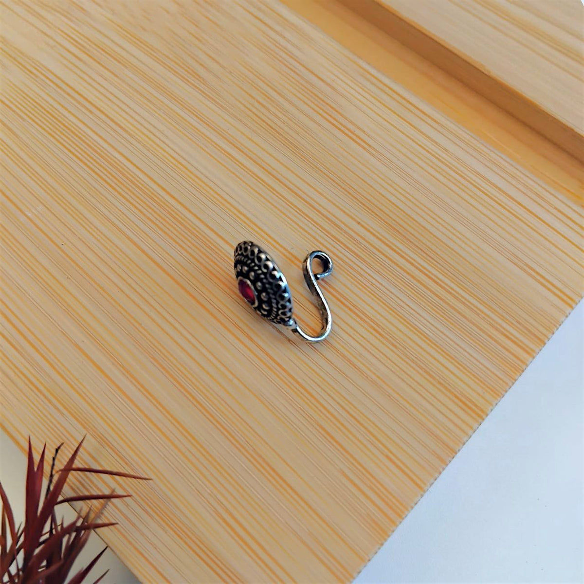 BLAMMI CLIP ON NOSE STUDS NS04