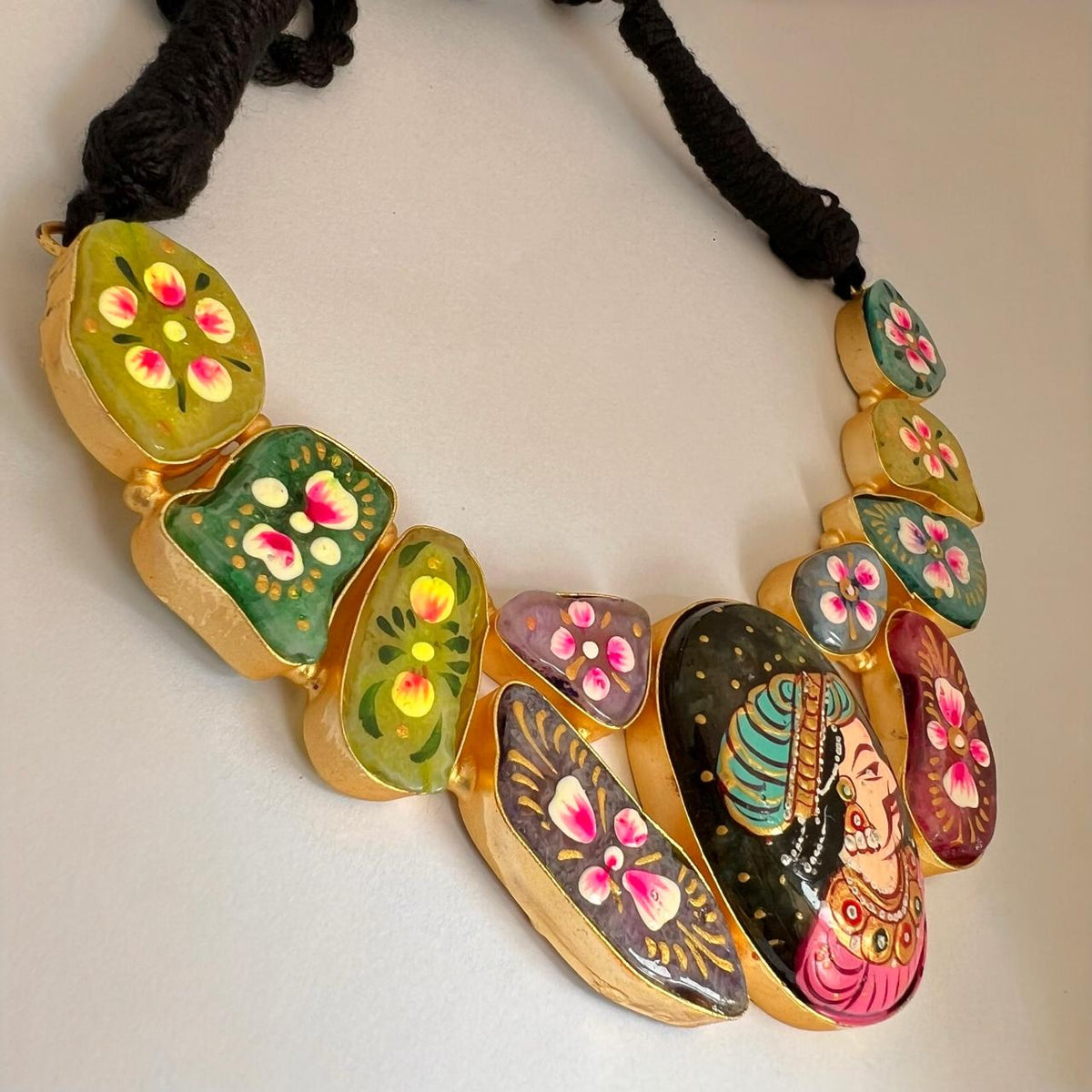 LOVEL AND RAW STONE HANDMADE AND HAND PAINTED GOLD TONED RUSTIC FINISH NECKLACE NL87