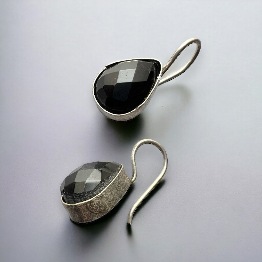 VIRANA SEMI HANDMADE RAW AND RUSTIC CHOKER/NECKPIECE/NECKLACE WITH EARRINGS CH51