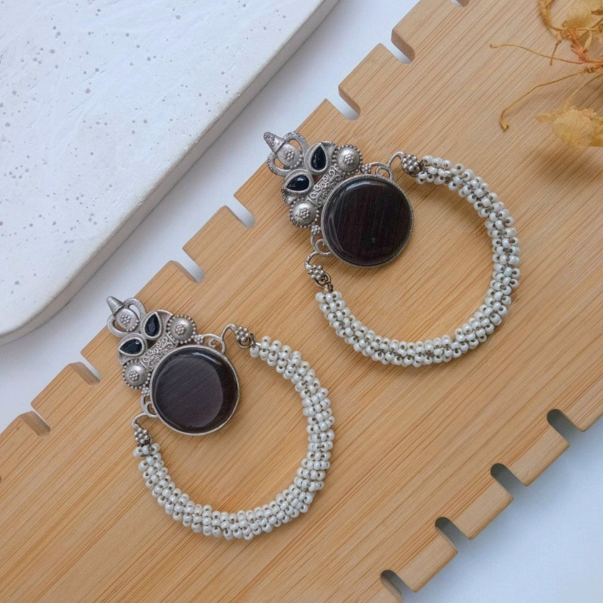 RAKOTNA MONALISA STONE SEMI HANDMADE STUDS/ EARRINGS ER683