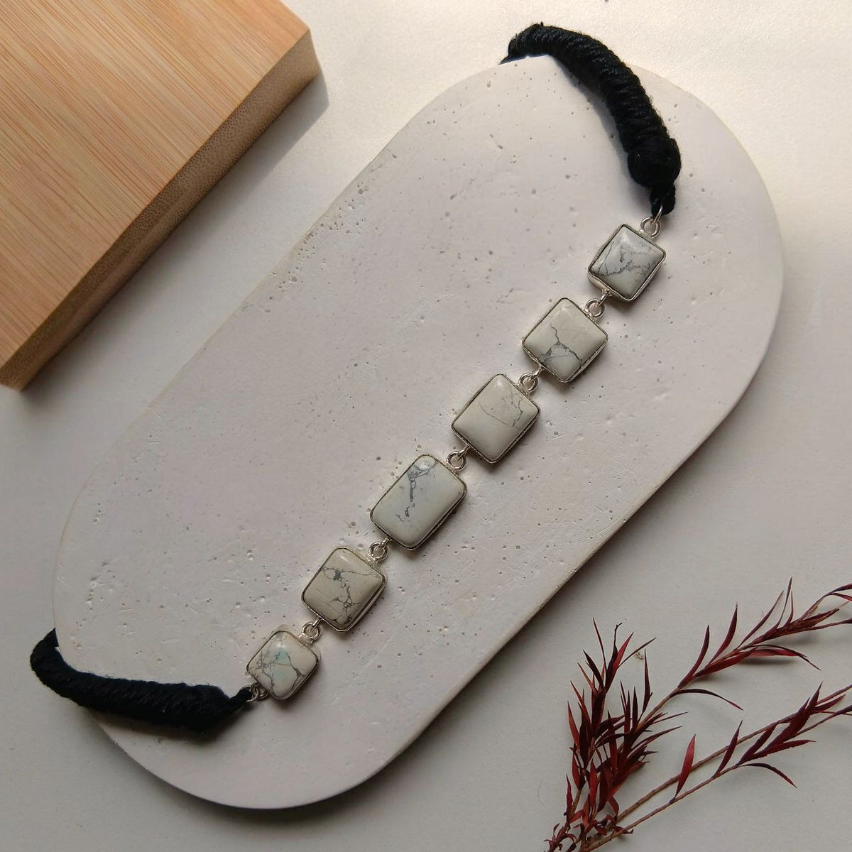VIYANA BIJOUX PREMIUM AND EXCLUSIVE NATURAL STONE HANDMADE CHOKER CH371