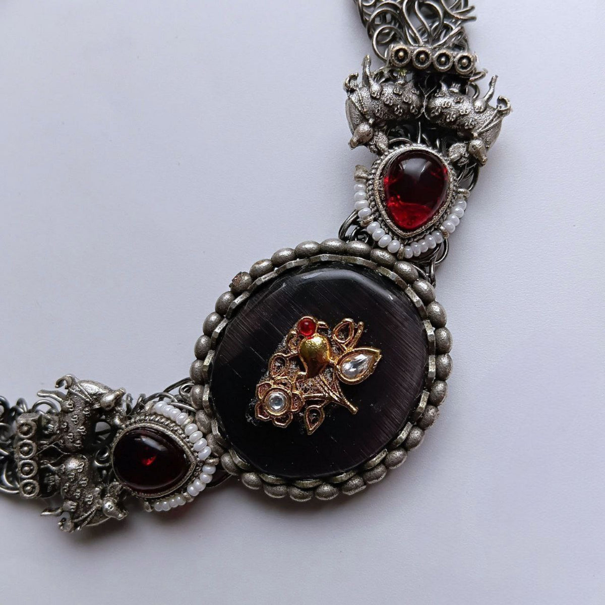 HELNA PREMIUM HANDMADE AND HAND HAMMERED HASLI / NECKLACE NL333