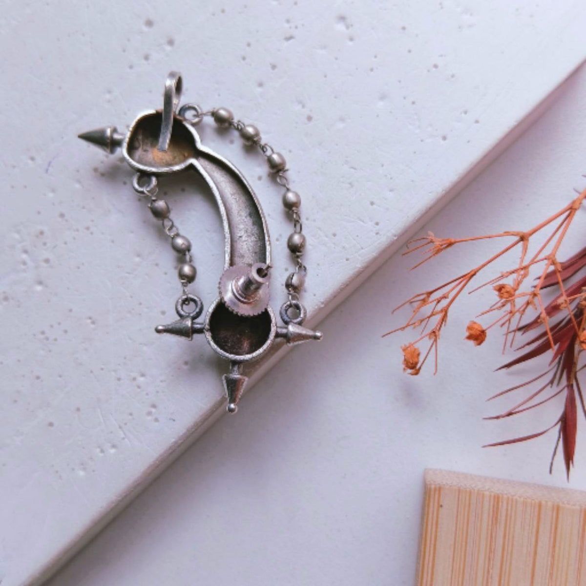 NYLA SEMI HANDMADE EAR CUFF/EARRINGS EA13