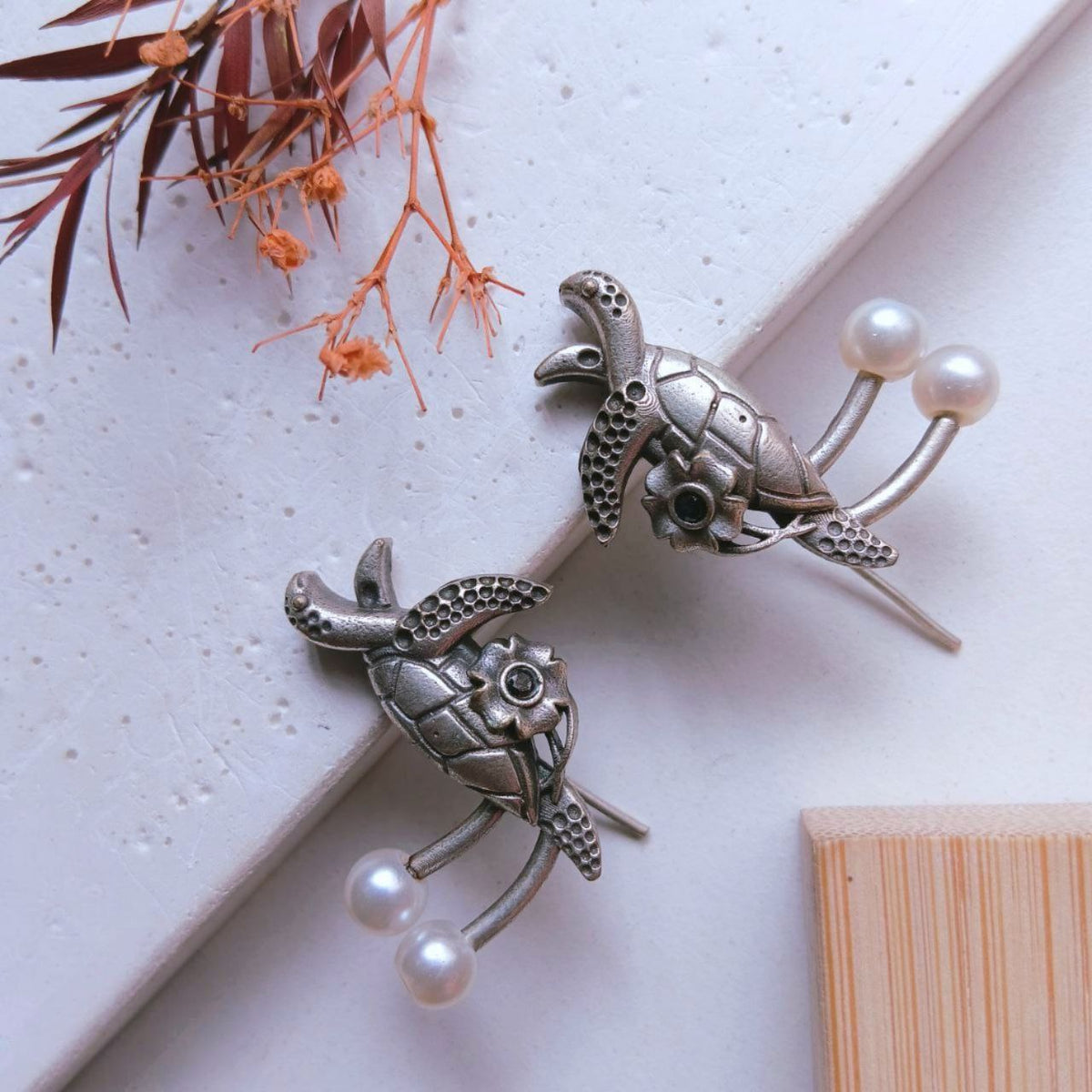 ADVIKA SEMI HANDMADE EAR CUFF/EARRINGS EA15