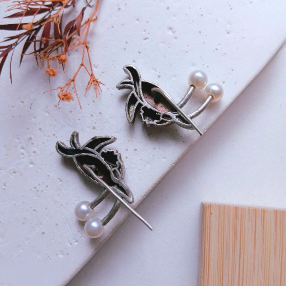 ADVIKA SEMI HANDMADE EAR CUFF/EARRINGS EA15