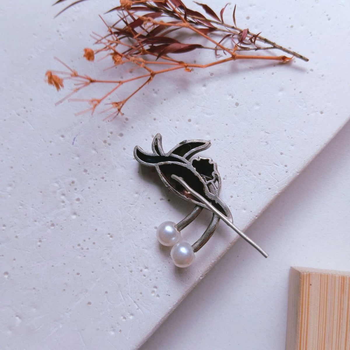 ADVIKA SEMI HANDMADE EAR CUFF/EARRINGS EA15