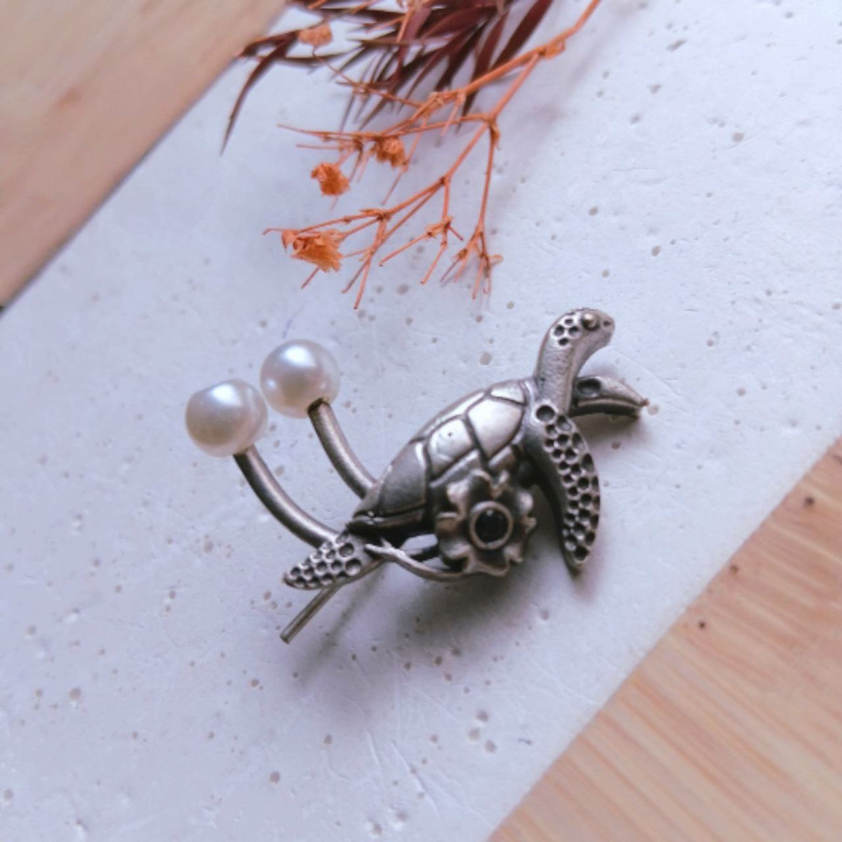 ADVIKA SEMI HANDMADE EAR CUFF/EARRINGS EA15