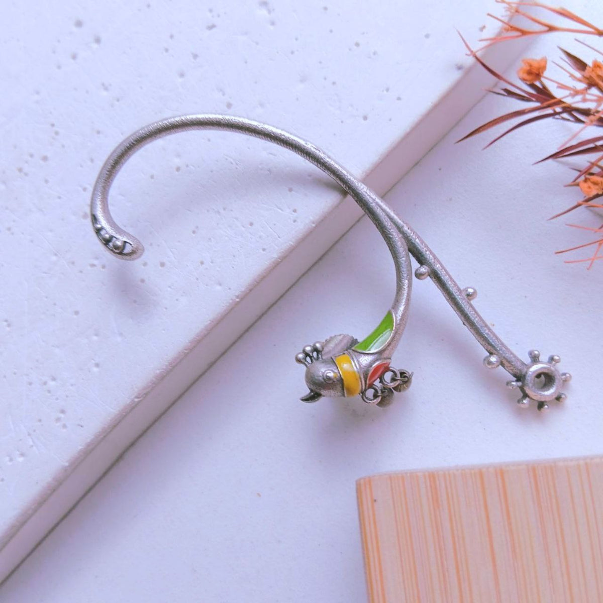 AARADHYA ENAMEL SEMI HANDMADE EAR CUFF/EARRINGS EA19