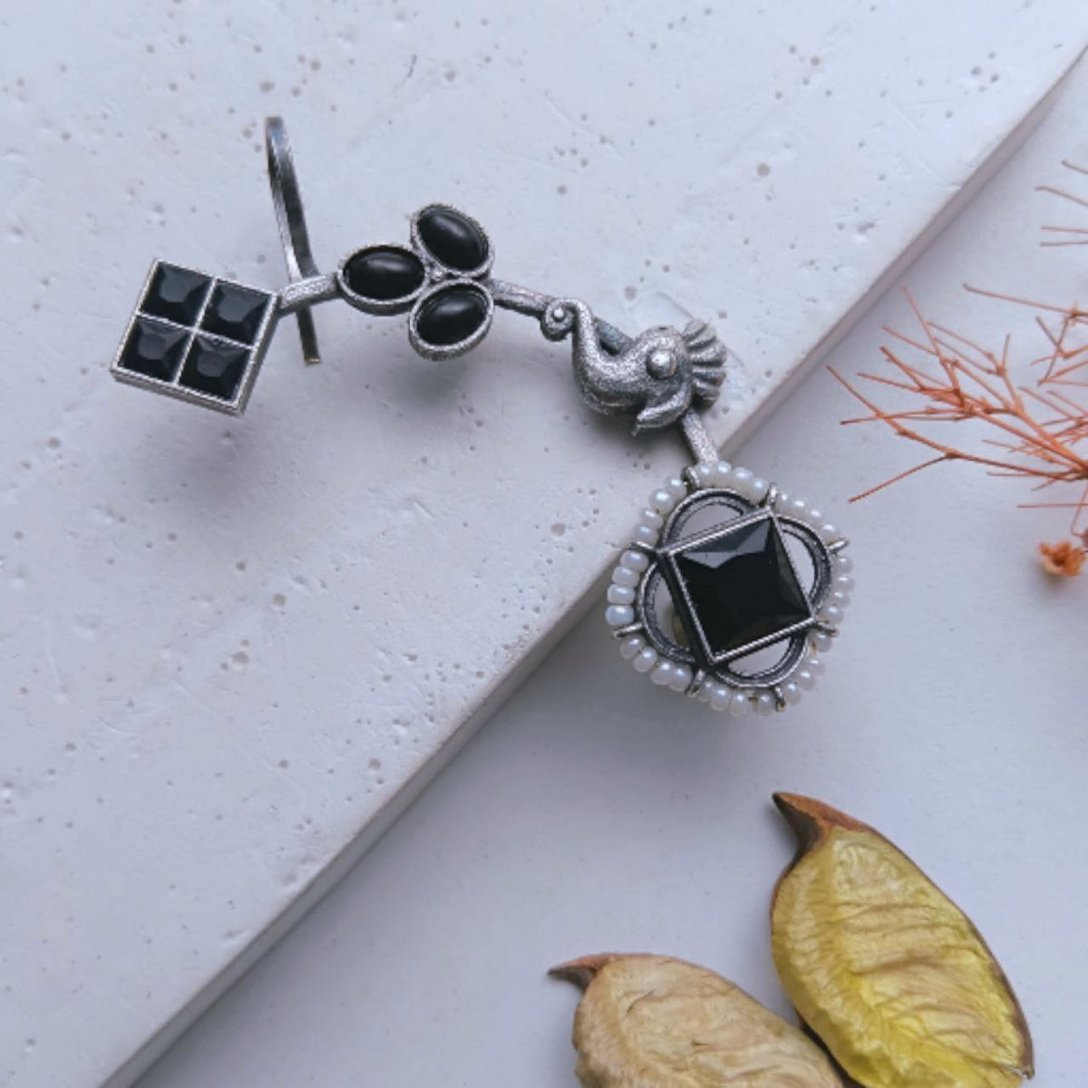 SHANAYA ANTIQUE EAR CUFF/EARRINGS EA26