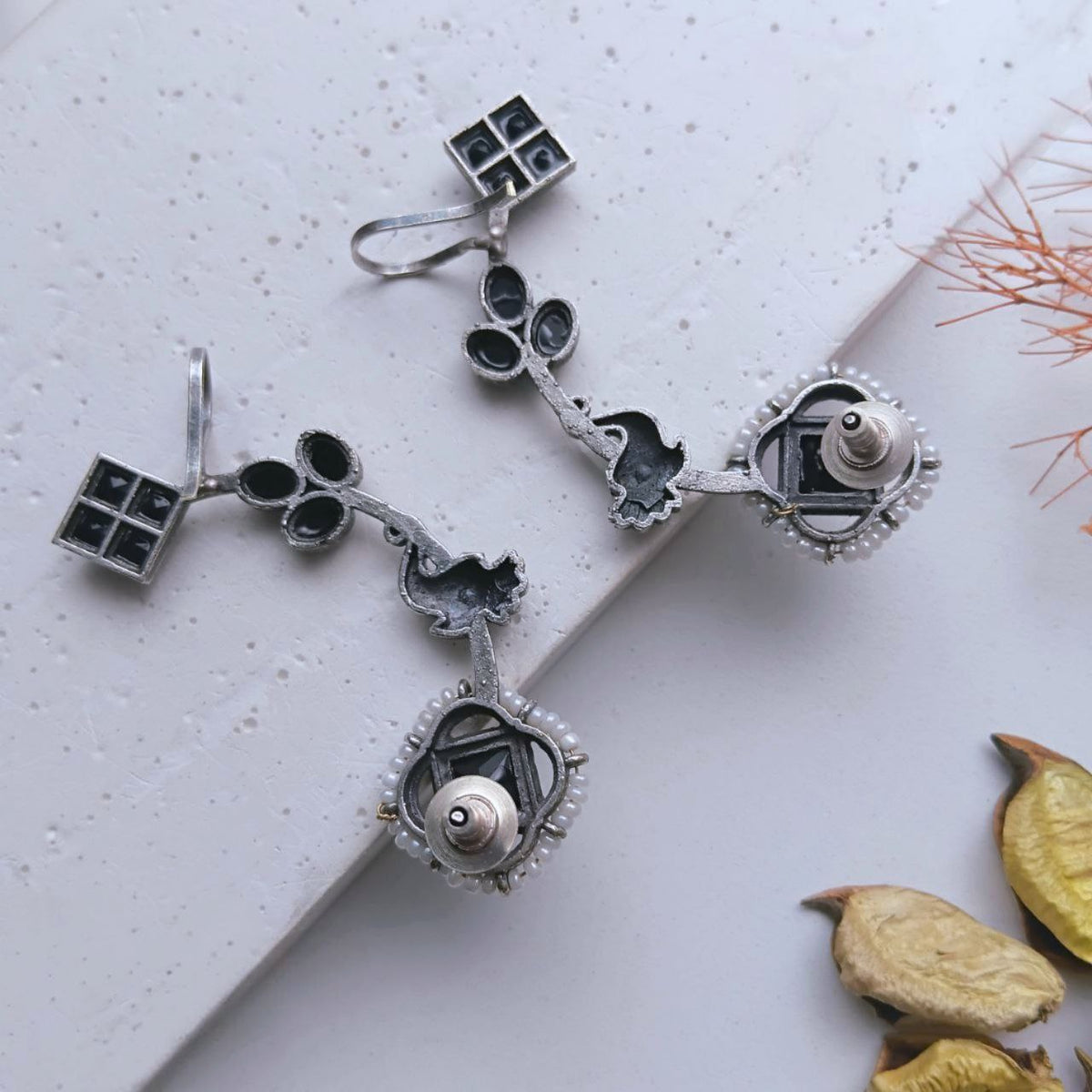 SHANAYA ANTIQUE EAR CUFF/EARRINGS EA26