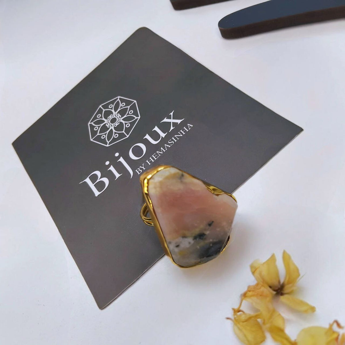DAKSHA PREMIUM HANDMADE AND HAND HAMMERED NATURAL STONE GOLD TONED RING R108