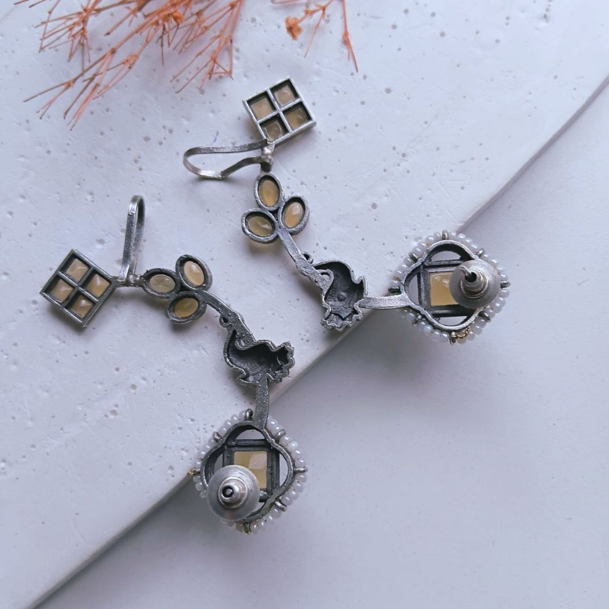 SHANAYA ANTIQUE EAR CUFF/EARRINGS EA26