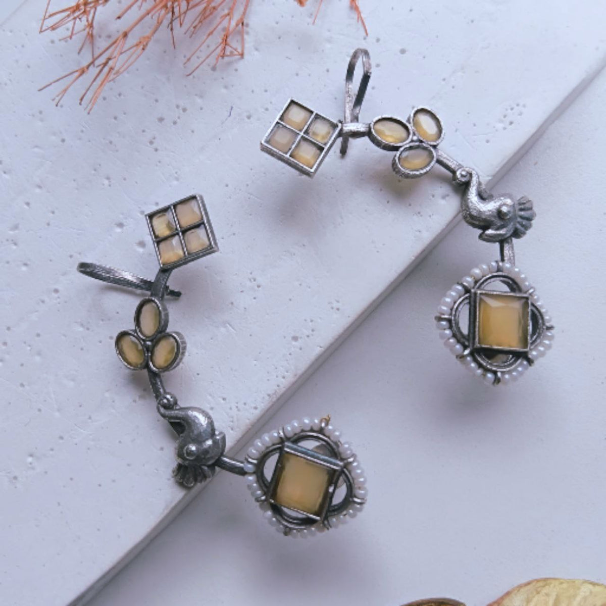 SHANAYA ANTIQUE EAR CUFF/EARRINGS EA26