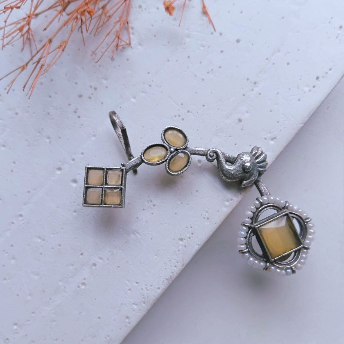 SHANAYA ANTIQUE EAR CUFF/EARRINGS EA26