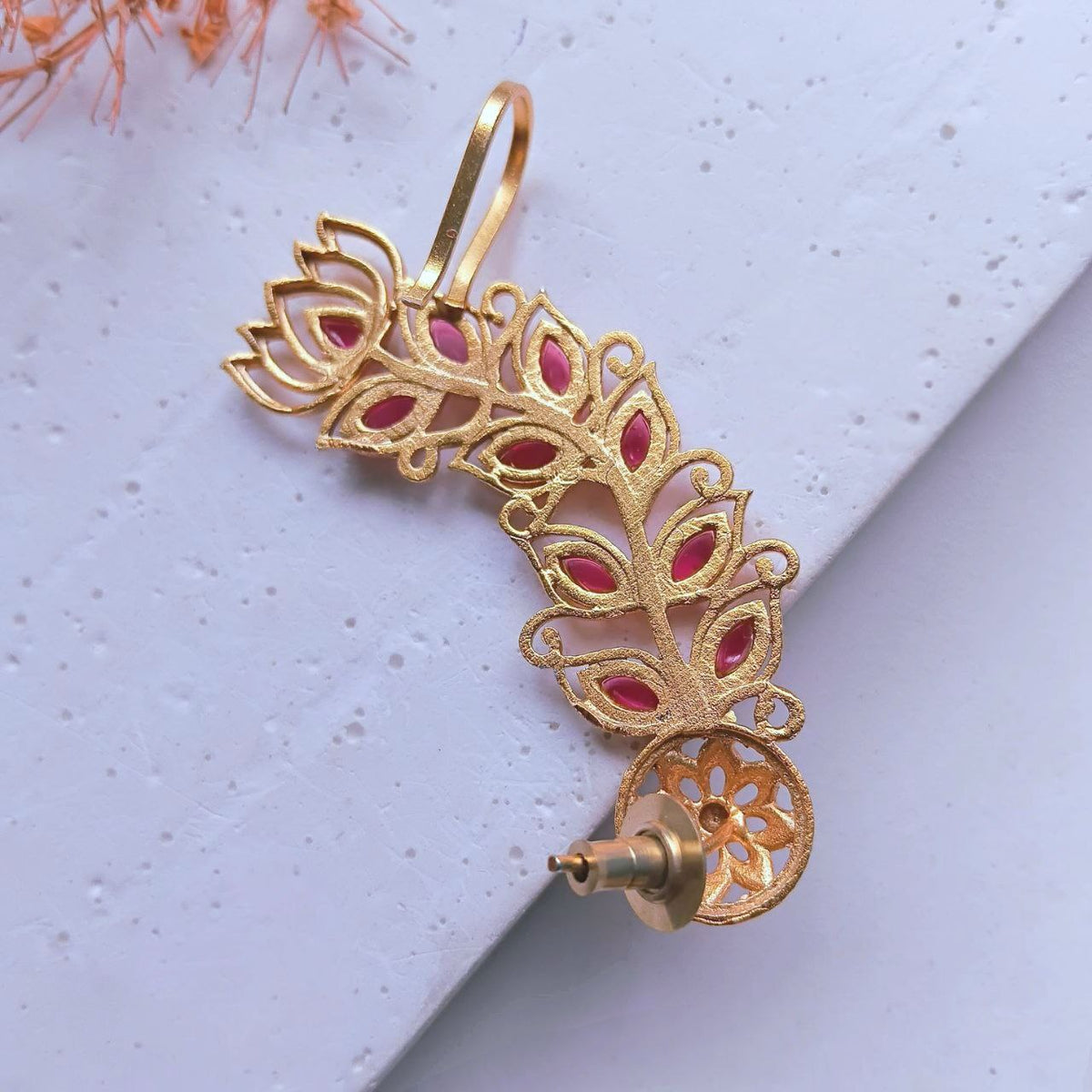 VIYANA GOLD TONED SEMI HANDMADE EAR CUFF/EARRINGS EA28