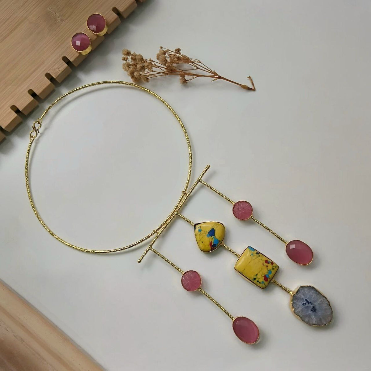 ANISHA NATURAL AGATE STONE GOLD TONED HANDMADE CHOKER/HASLI CH510