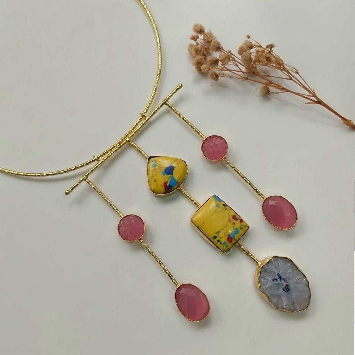 ANISHA NATURAL AGATE STONE GOLD TONED HANDMADE CHOKER/HASLI CH510