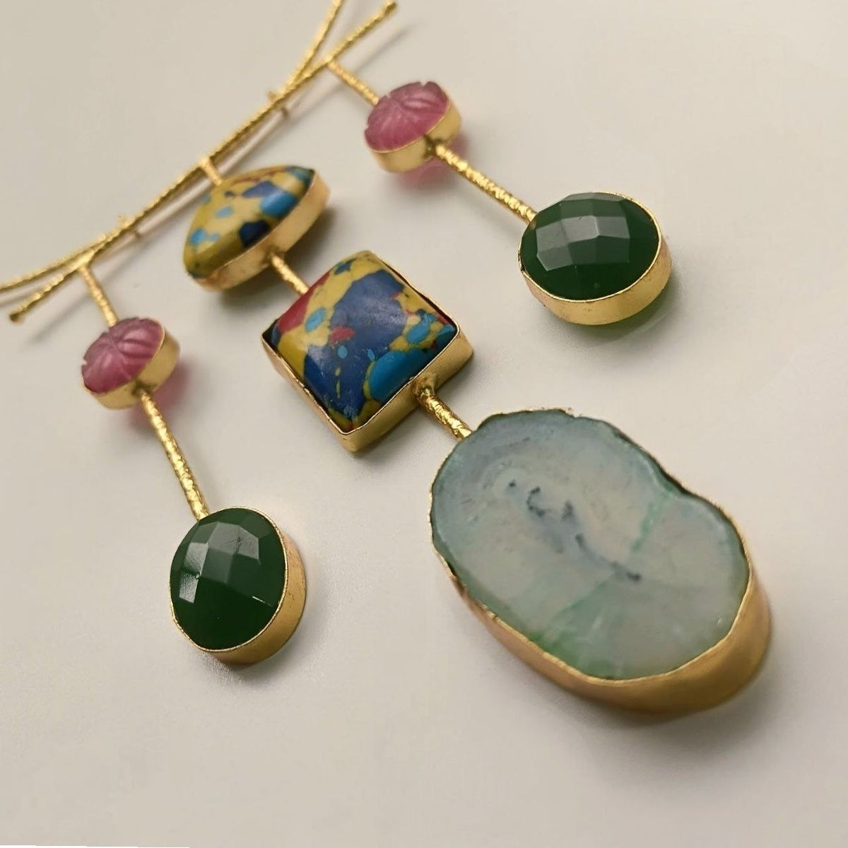 ANISHA NATURAL AGATE STONE GOLD TONED HANDMADE CHOKER/HASLI CH510