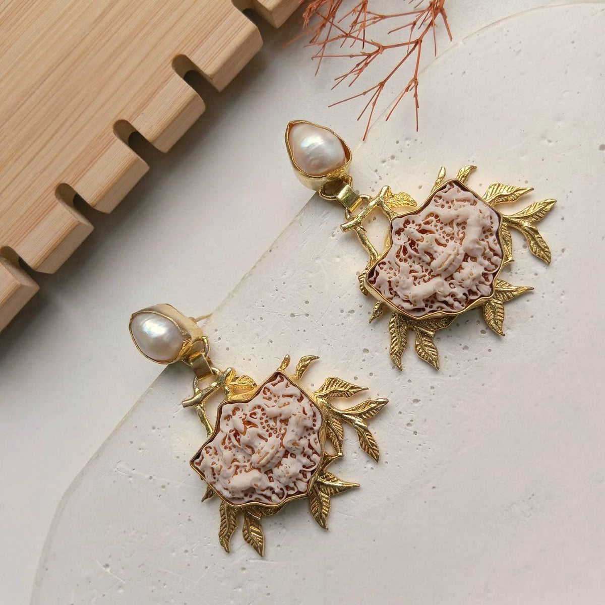 DEEPTHI PREMIUM HANDMADE NATURAL PEARL DANGLERS / EARRING ER619