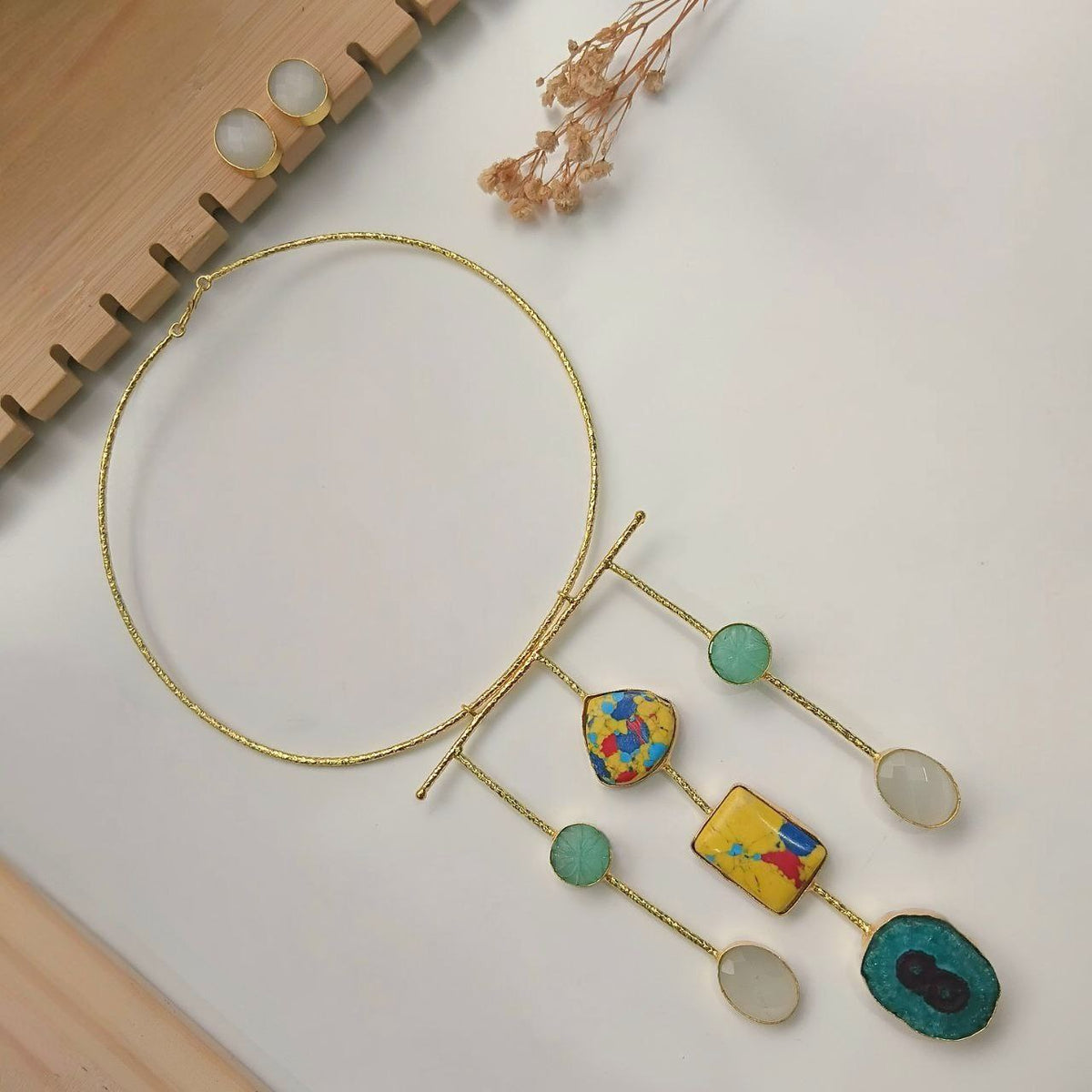 ANISHA NATURAL AGATE STONE GOLD TONED HANDMADE CHOKER/HASLI CH510