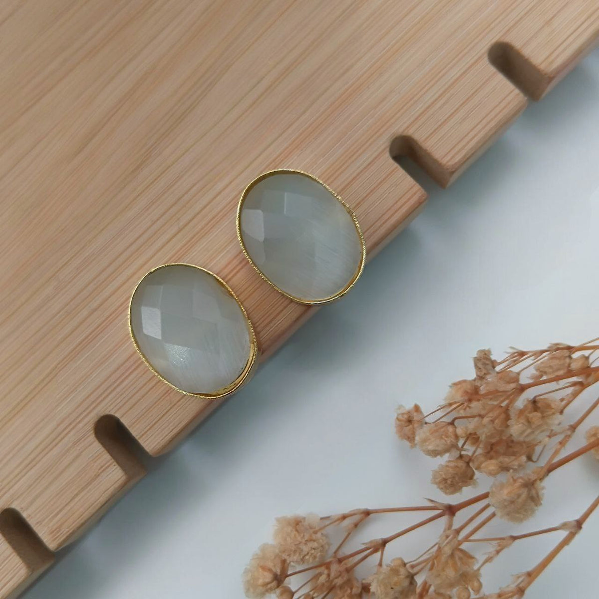 ANISHA NATURAL AGATE STONE GOLD TONED HANDMADE CHOKER/HASLI CH510