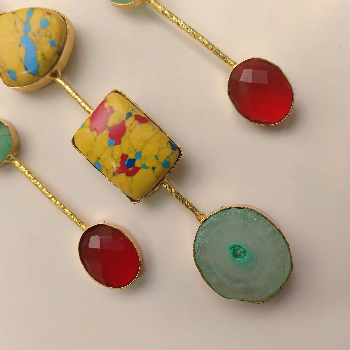 ANISHA NATURAL AGATE STONE GOLD TONED HANDMADE CHOKER/HASLI CH510