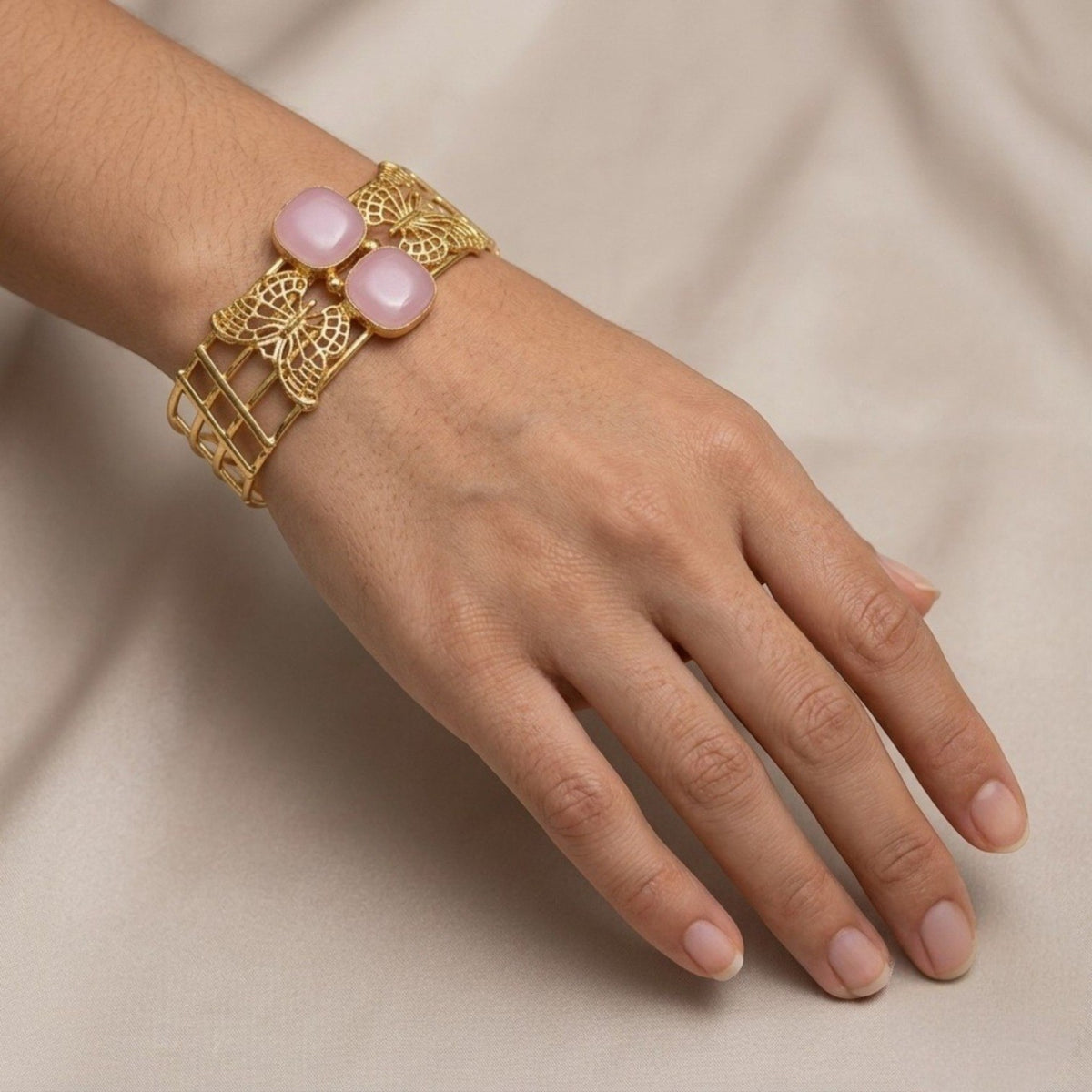 JULINA HANDMADE AND HAND HAMMERED AND CLASSIC STONE BRACELET BR211