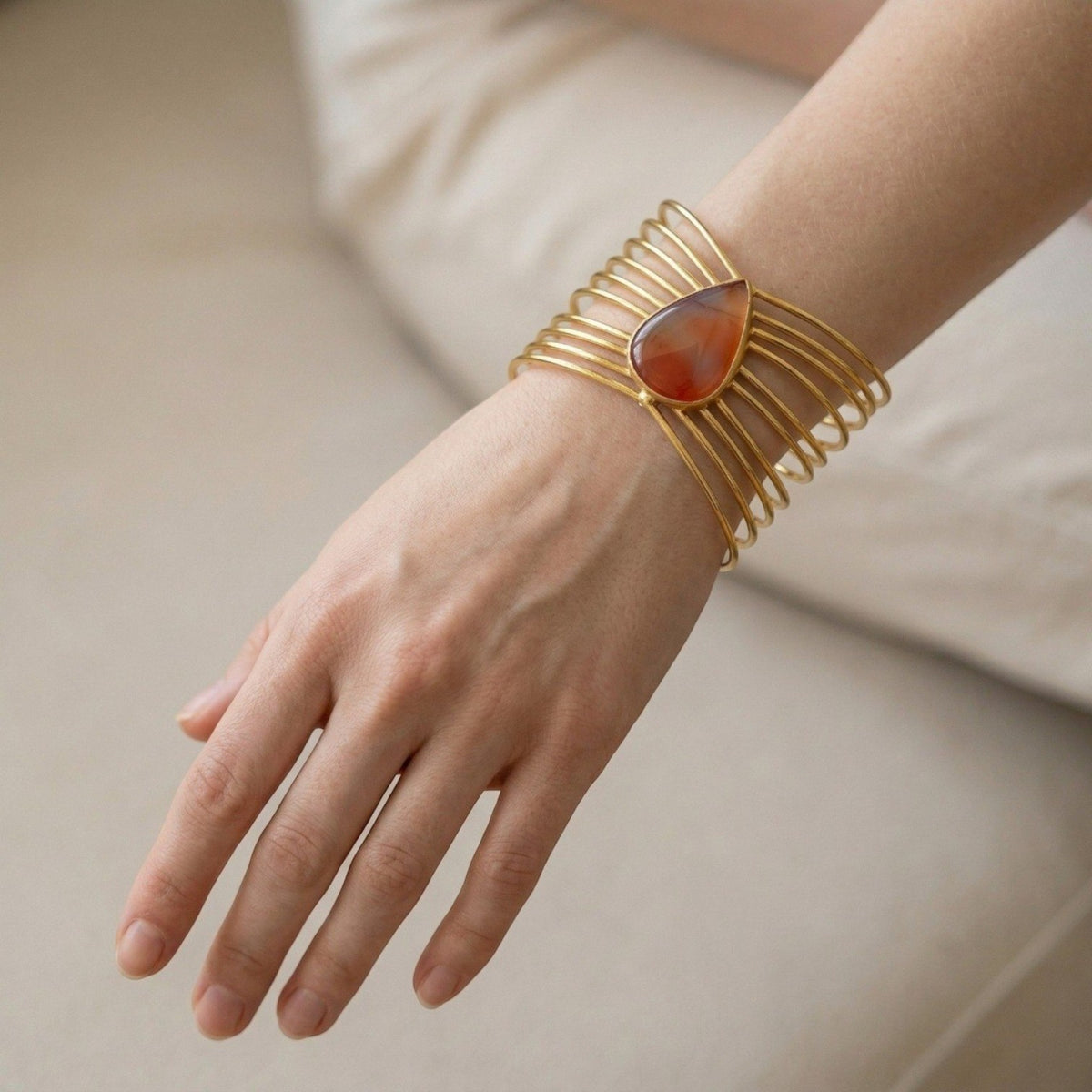 LUCY NATURAL STONE HANDMADE HAND HAMMERED  BRACELETS BR212