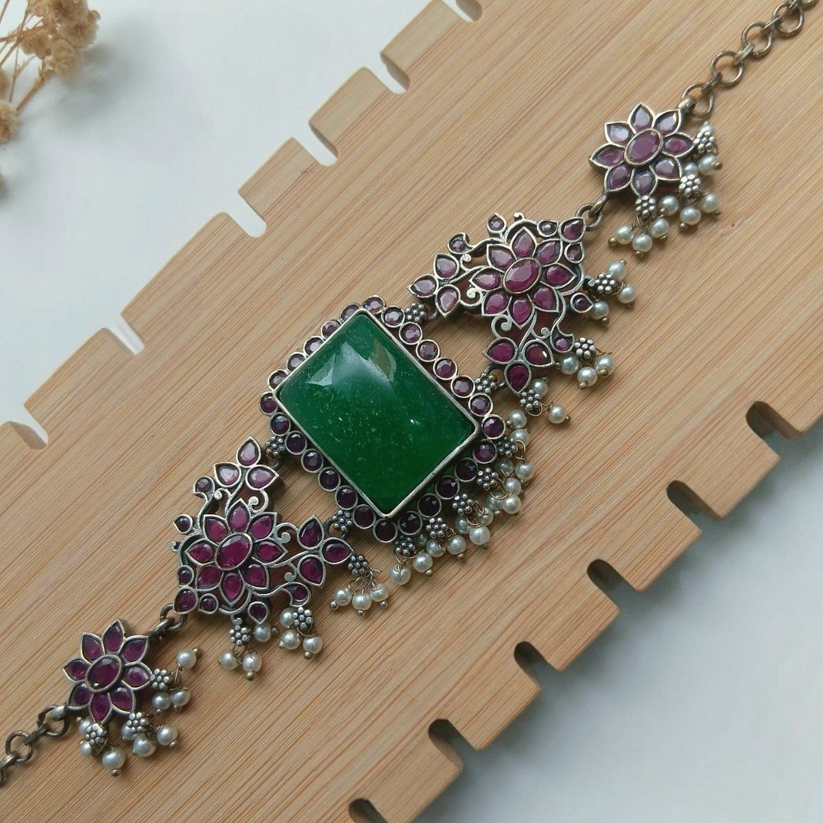 ANSHITHA SILVER LOOK ALIKE HANDMADE CHOKER WITH EARRINGS CH126