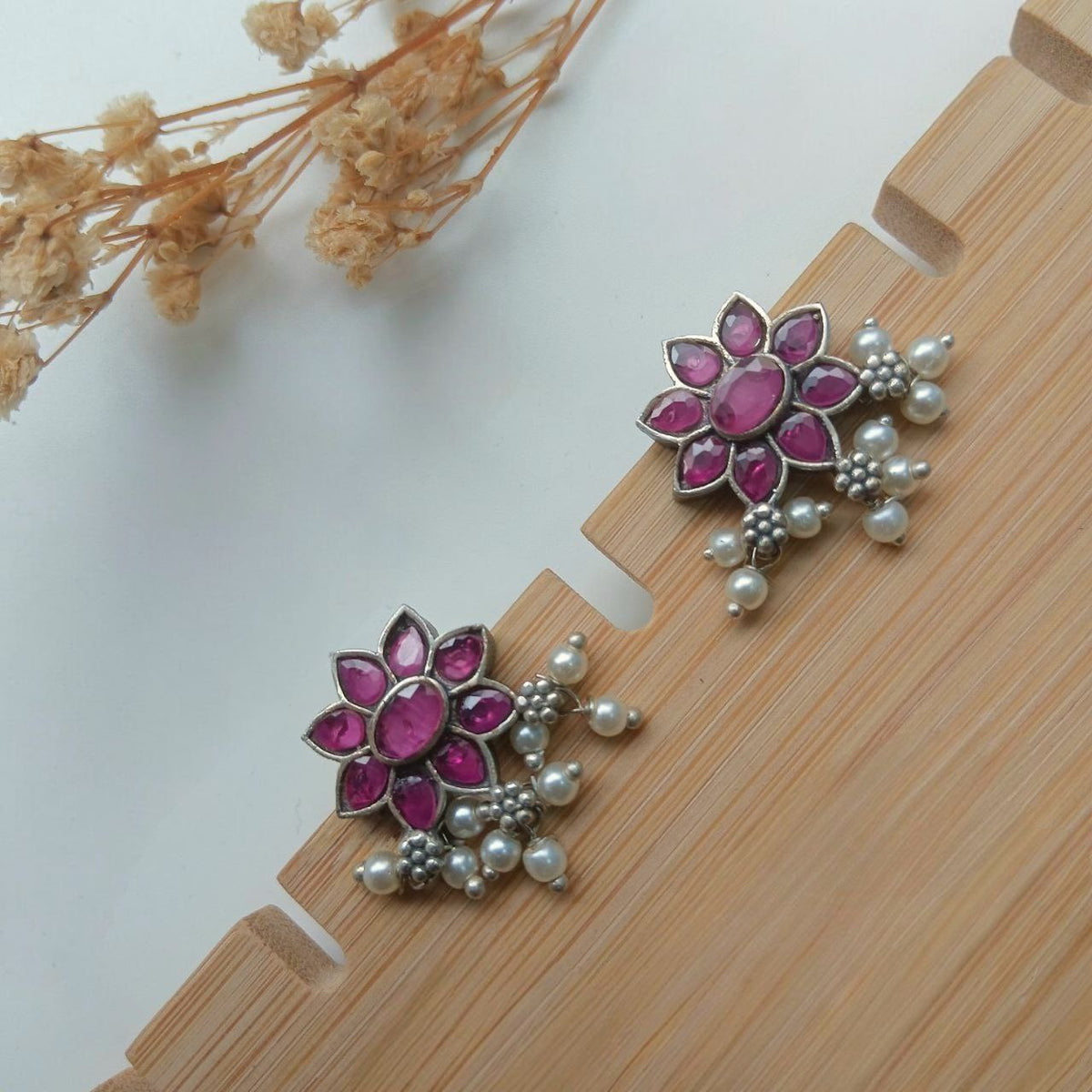 ANSHITHA SILVER LOOK ALIKE HANDMADE CHOKER WITH EARRINGS CH126