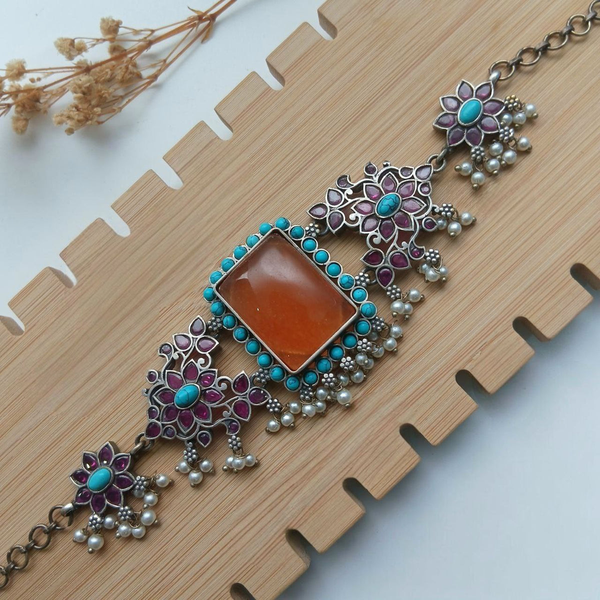 ANSHITHA SILVER LOOK ALIKE HANDMADE CHOKER WITH EARRINGS CH126