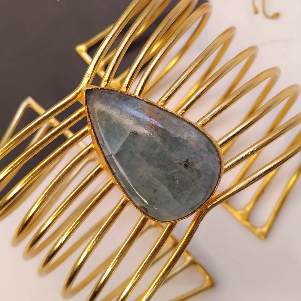 LUCY NATURAL STONE HANDMADE HAND HAMMERED  BRACELETS BR212