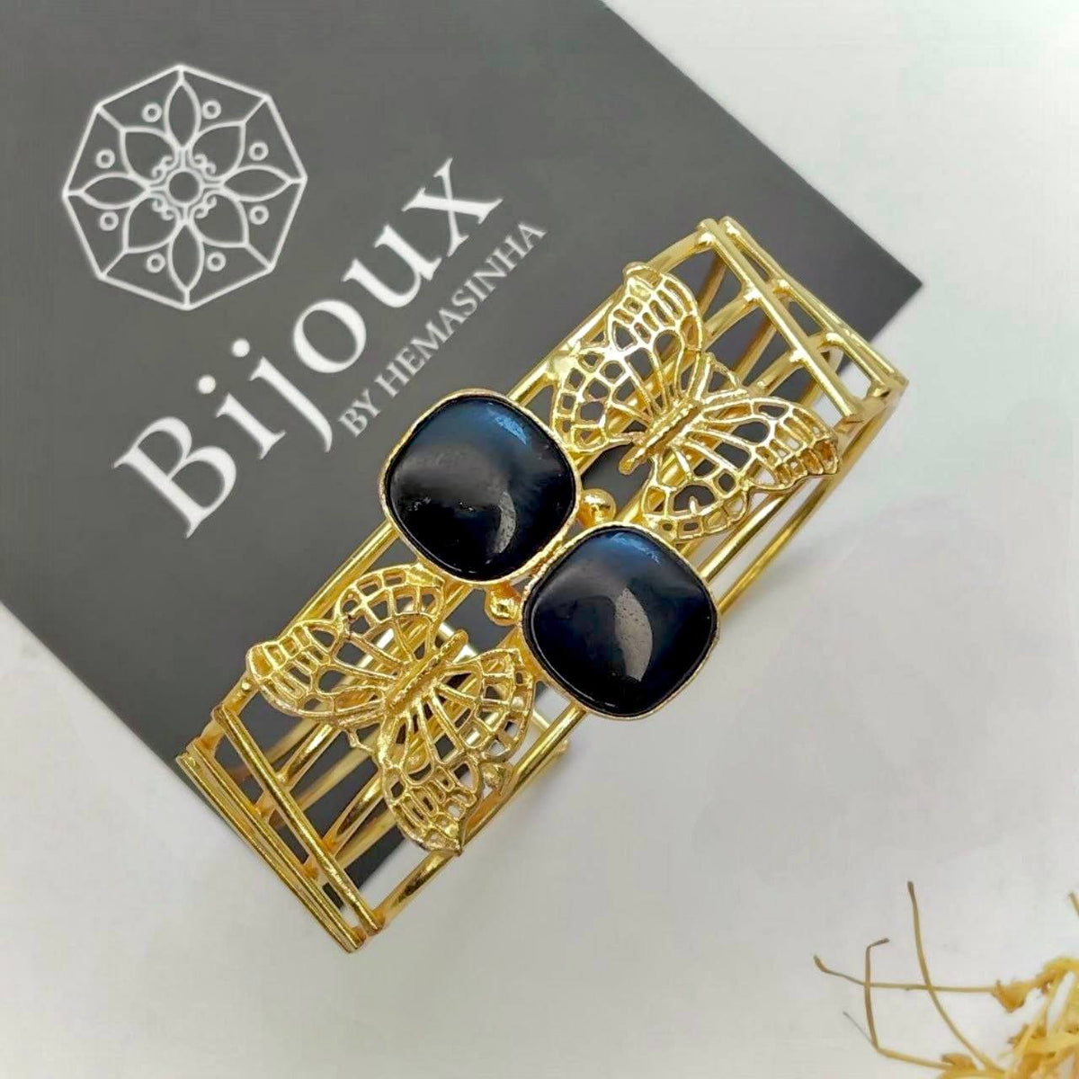 JULINA HANDMADE AND HAND HAMMERED AND CLASSIC STONE BRACELET BR211
